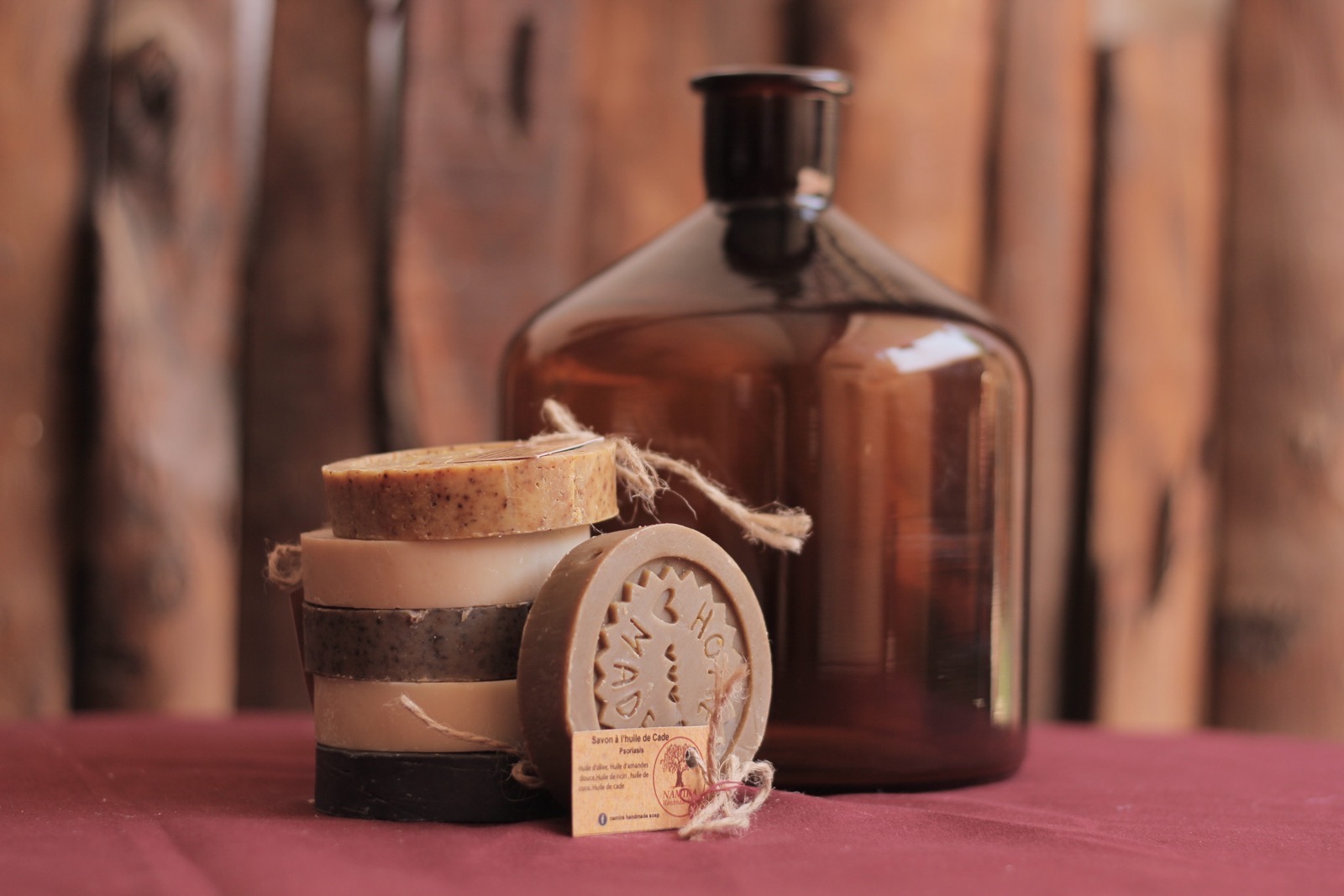 صابون طبيعي بالقطران